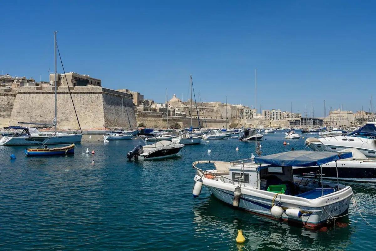 Modern Apt Kalkara Seafront! ภายนอก รูปภาพ