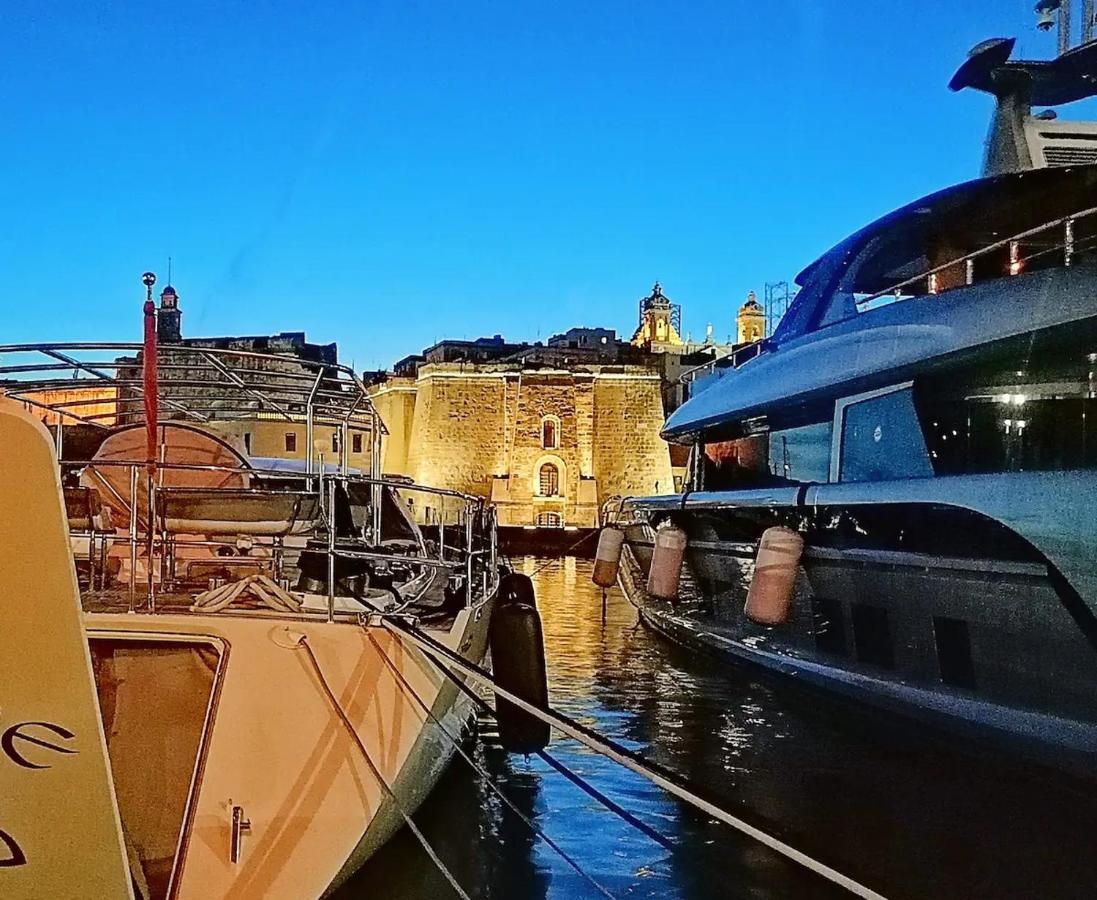 Modern Apt Kalkara Seafront! ภายนอก รูปภาพ
